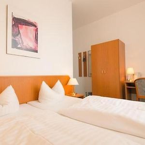 Standard Zimmer mit zwei Einzelbetten
